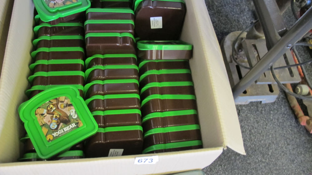 Lot 673: Yogi Bear sandwich boxes