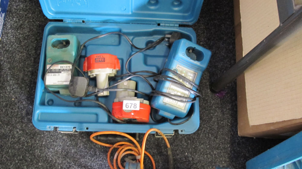 Lot 678: Batteries and chargers