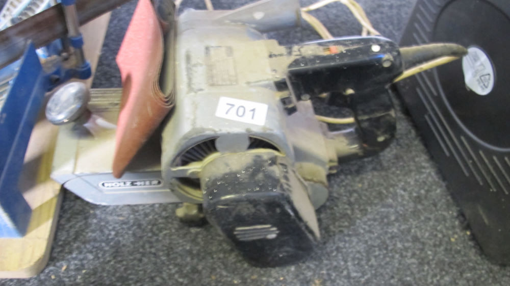 Lot 701: Belt sander