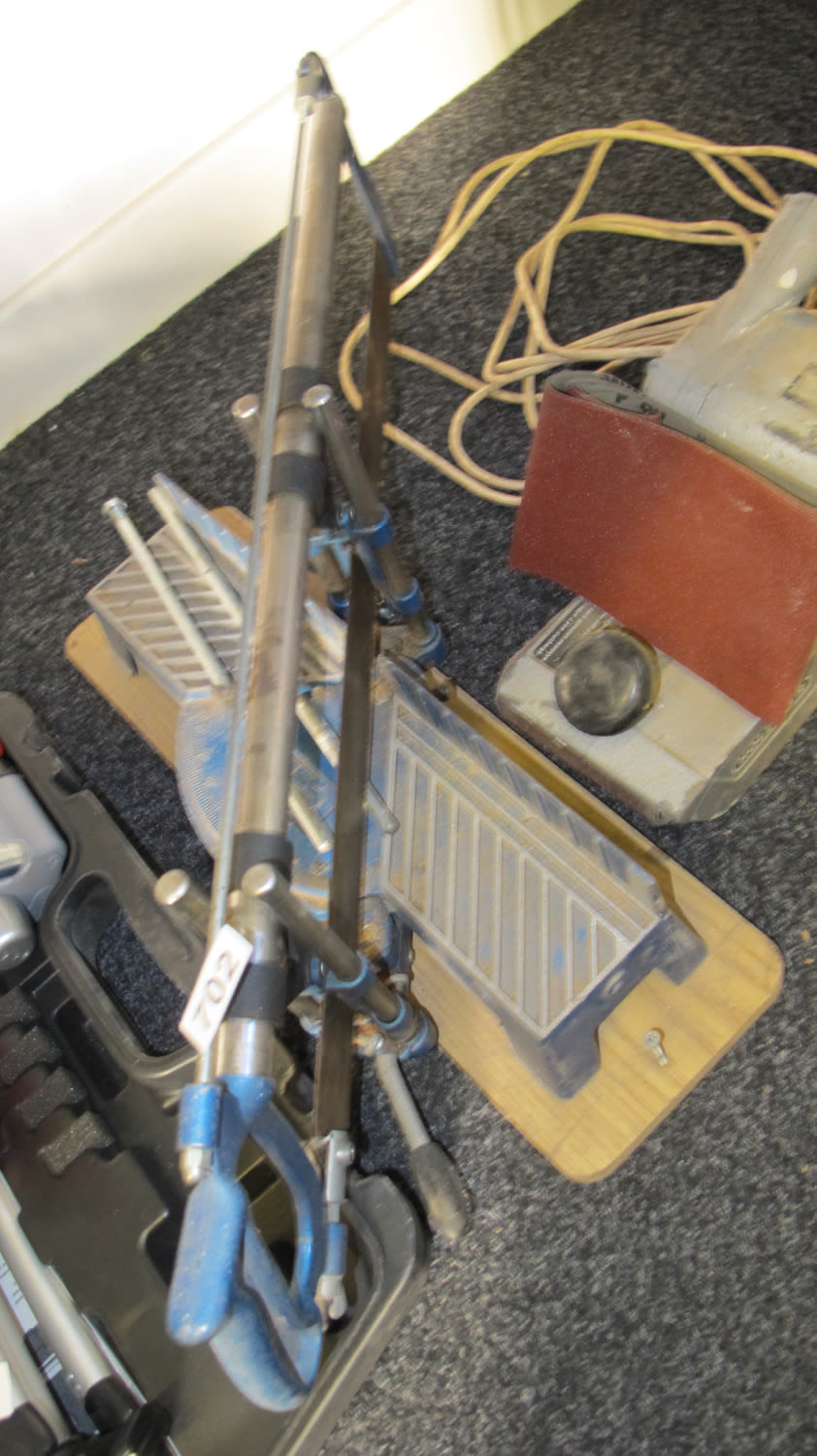 Lot 702: Mitre saw