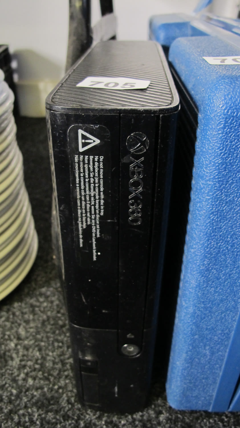 Lot 705: Xbox360