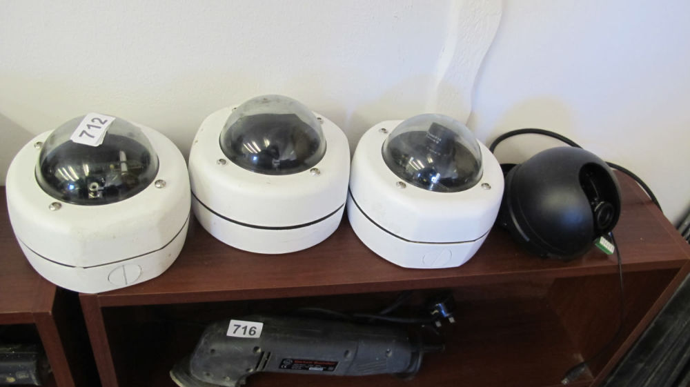 Lot 712: CCTV cameras