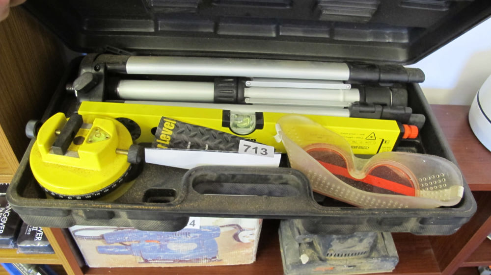 Lot 713: LAser level