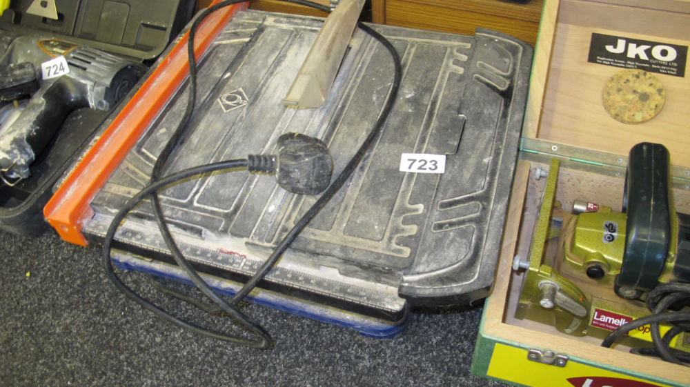 Lot 723: table saw