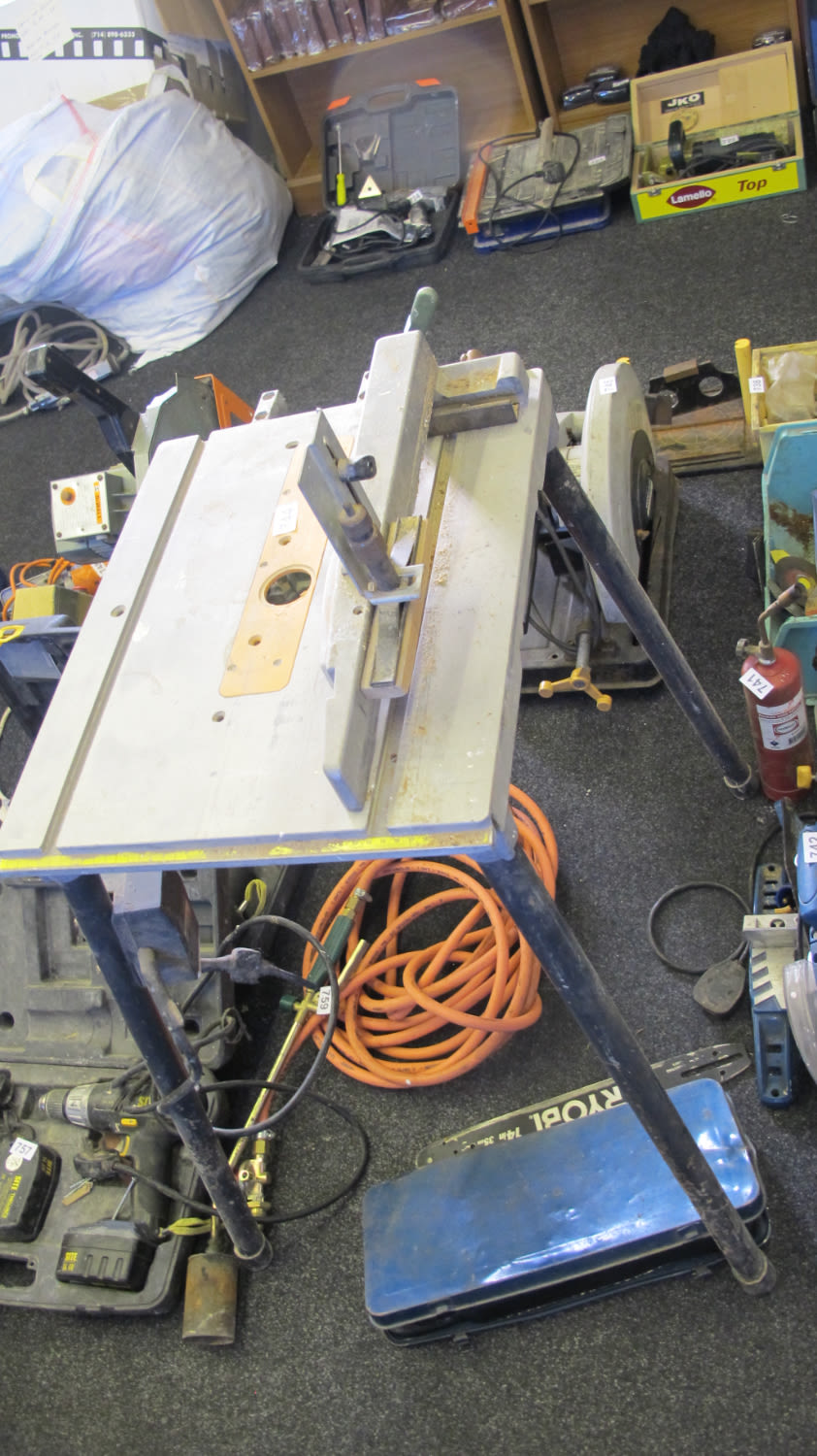 Lot 744: Table saw