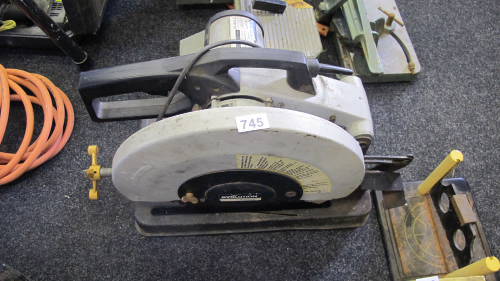 Lot 745: Circular saw