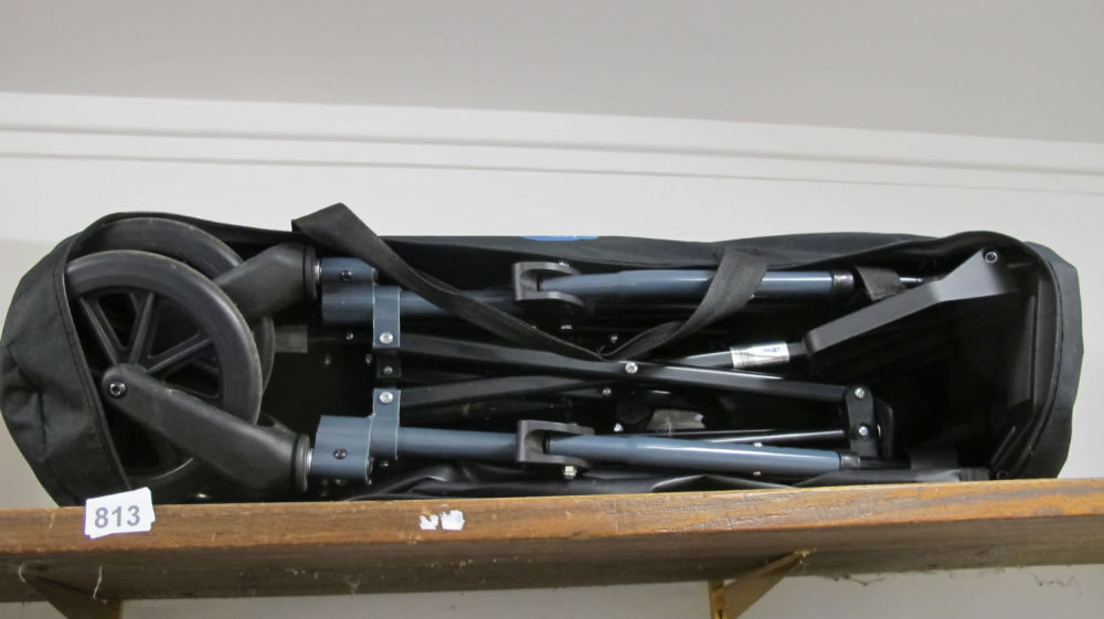 Lot 813: Folding wheelchair