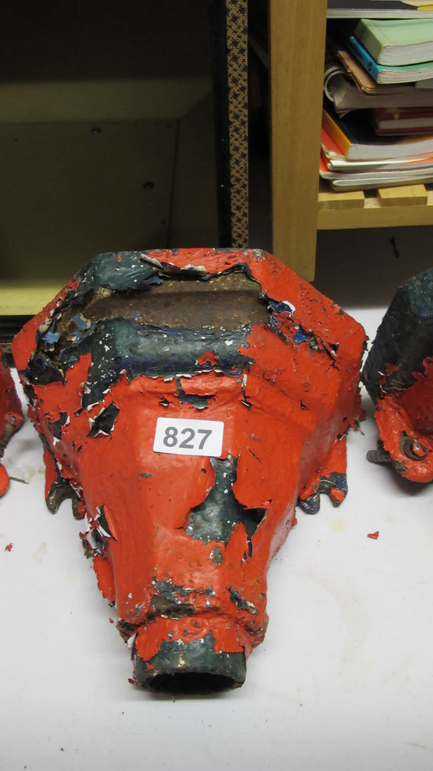 Lot 827: Cast iron rain hopper