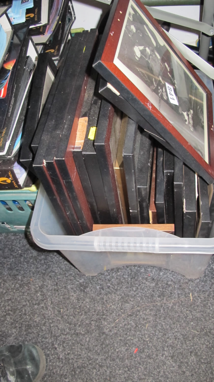 Lot 841: Tub'o'Pictures