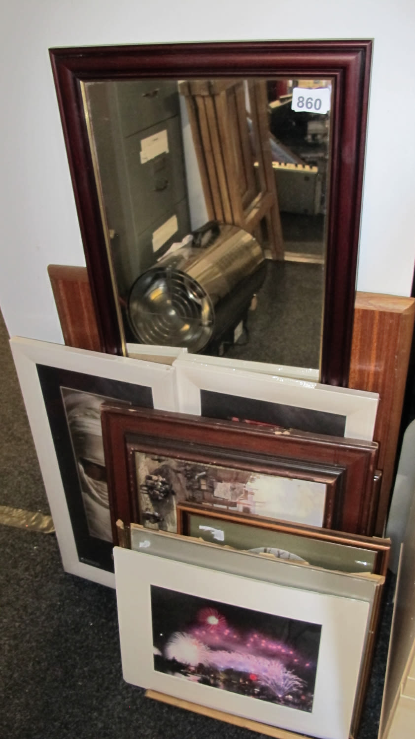 Lot 860: A quantity of mirros and pictures