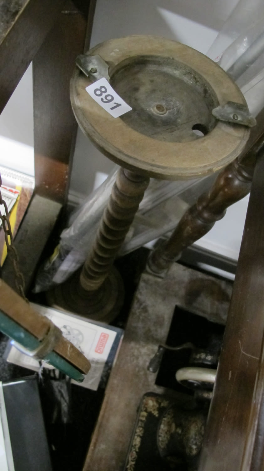 Lot 891: Turned wooden ashtray stand