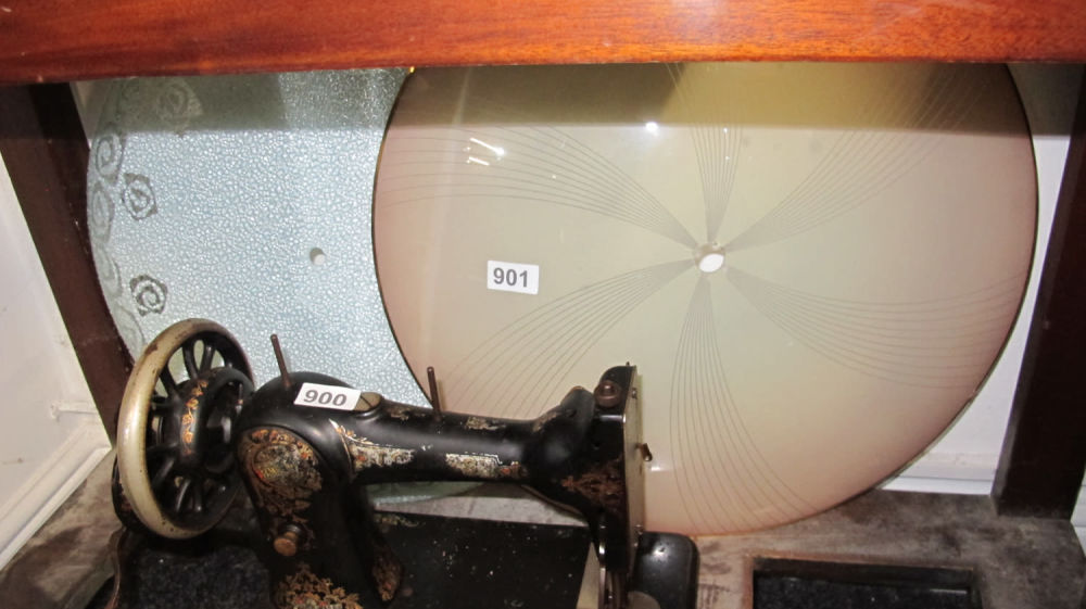 Lot 901: Glass table tops