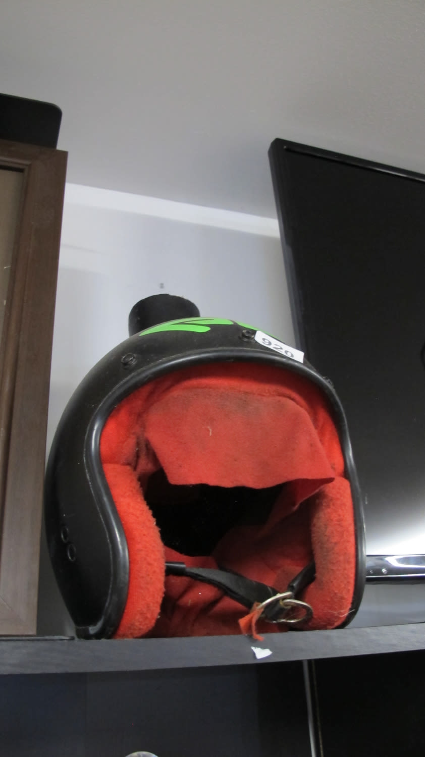 Lot 920: helmet