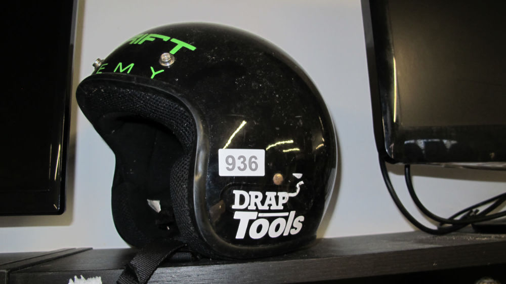 Lot 936: helmet