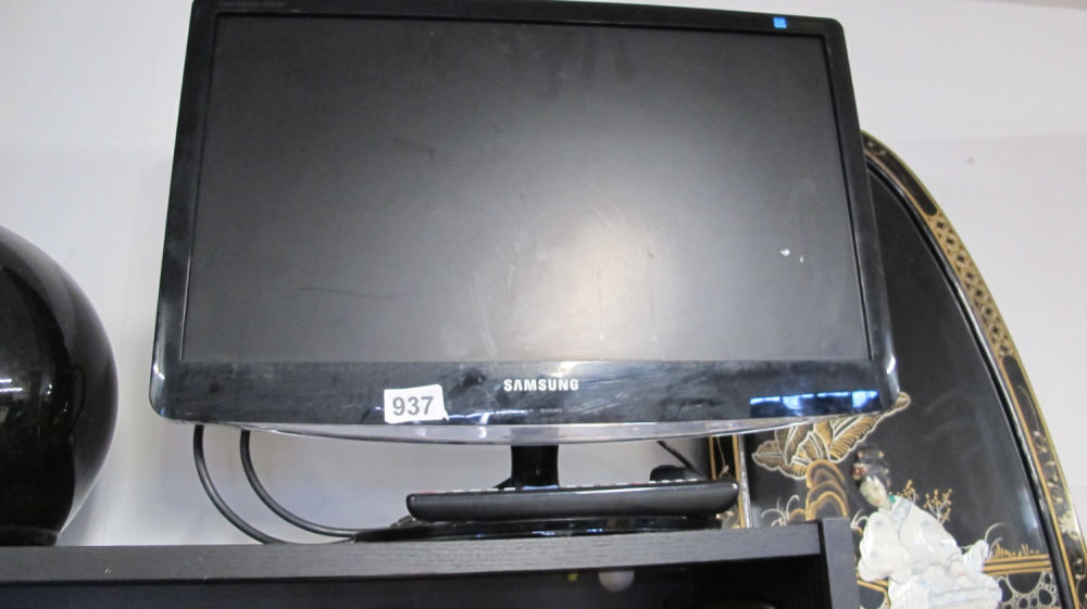 Lot 937: Samsung tv