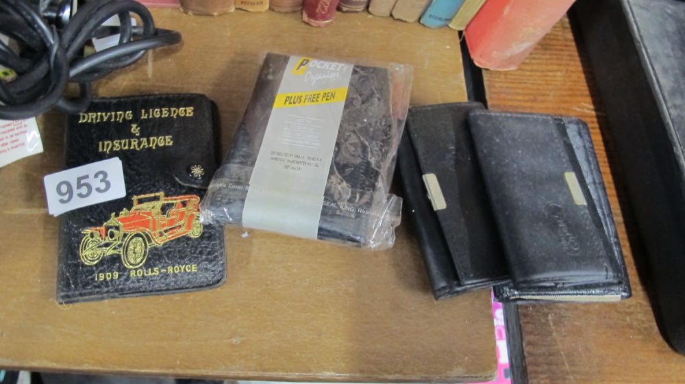 Lot 953: purses etc