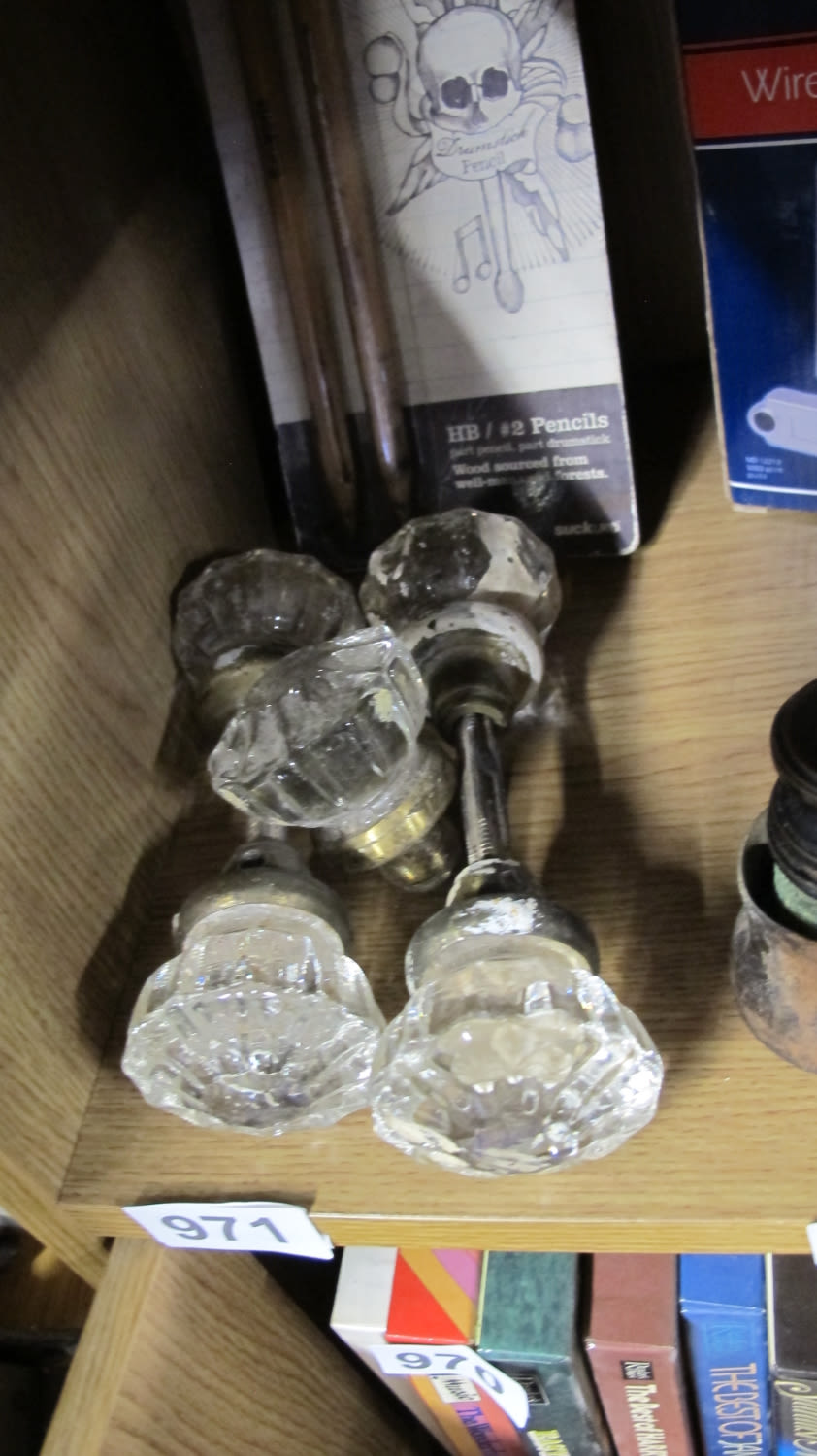 Lot 971: glass knobs