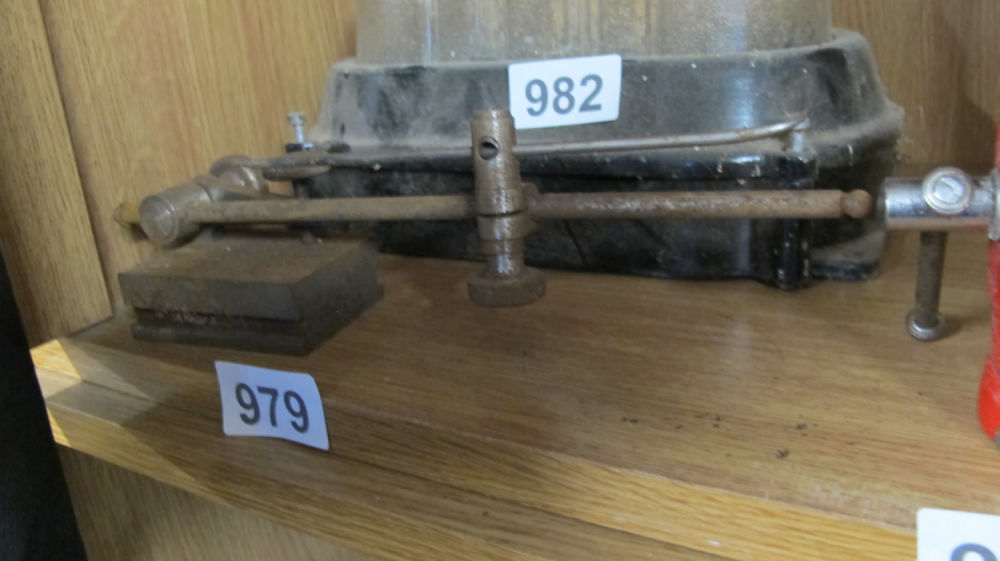 Lot 979: xxx