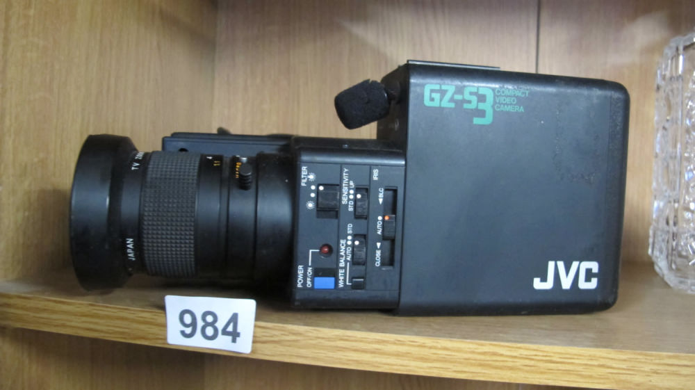 Lot 984: JVC video camera