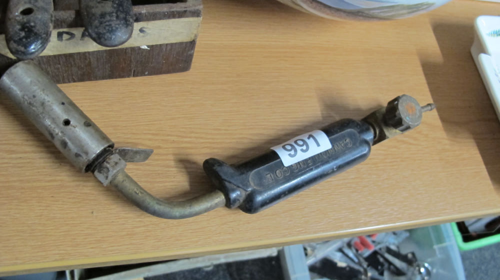 Lot 991: blow torch