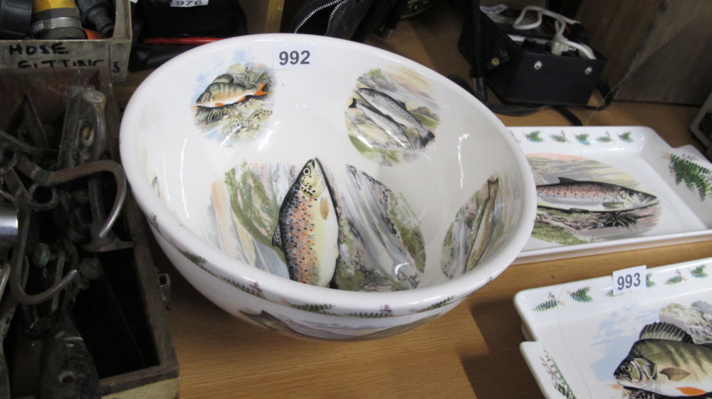 Lot 992: Port Meirion compleat angler large bowl