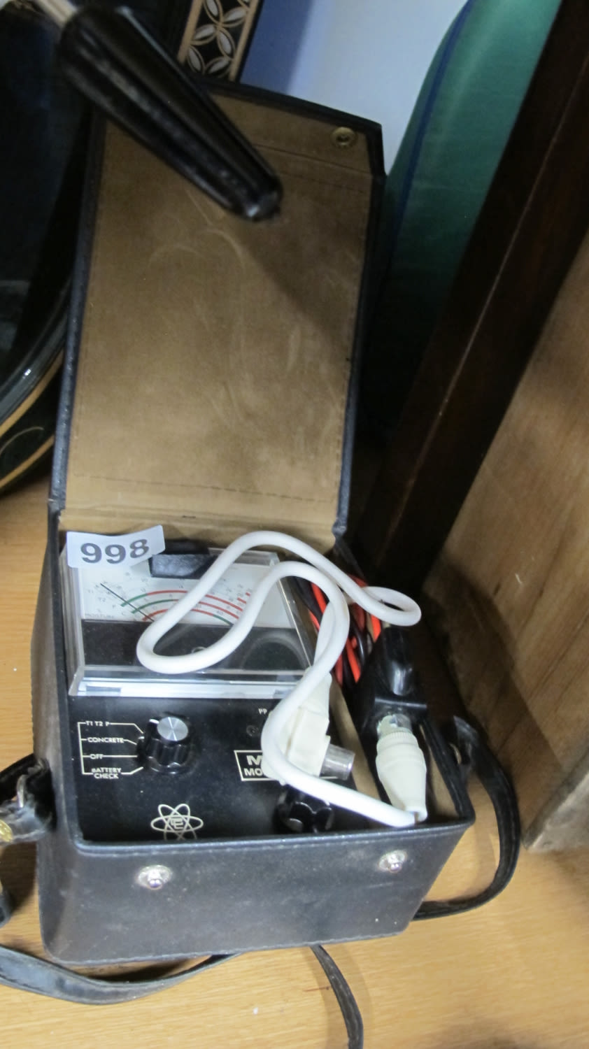 Lot 998: electrical meter