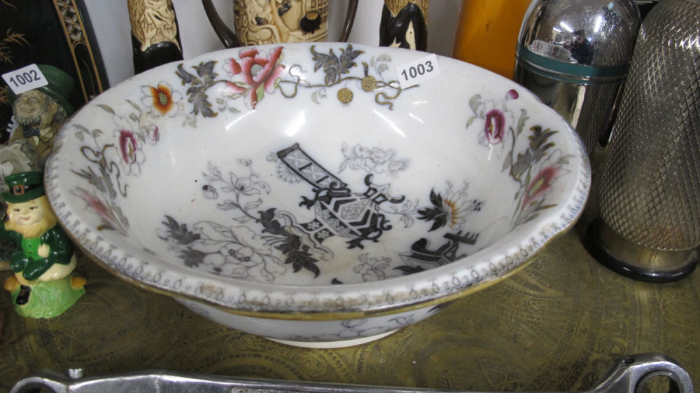 Lot 1003: antique wash bowl