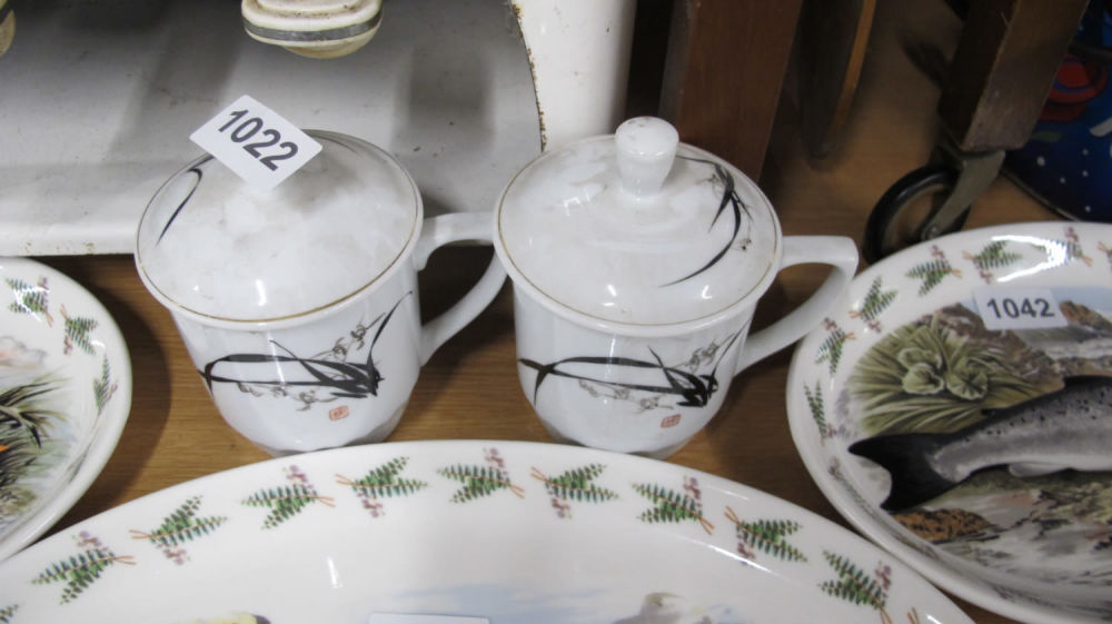 Lot 1022: 2 Chinese chocolate cups