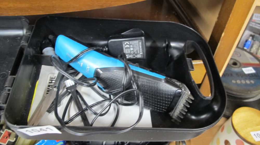 Lot 1041: hair clippers