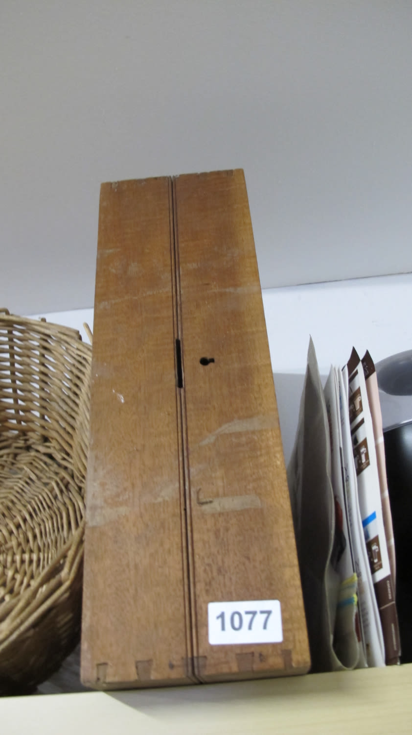 Lot 1077: wooden box