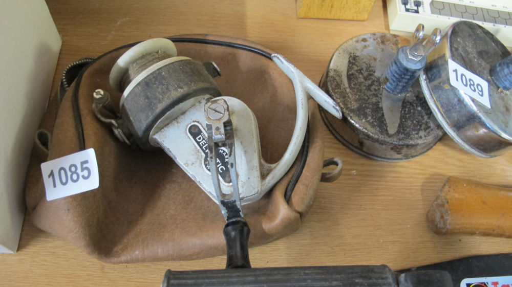 Lot 1085: fishing reel