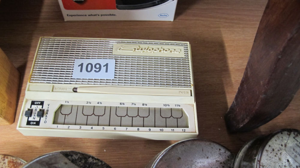 Lot 1091: stylophone