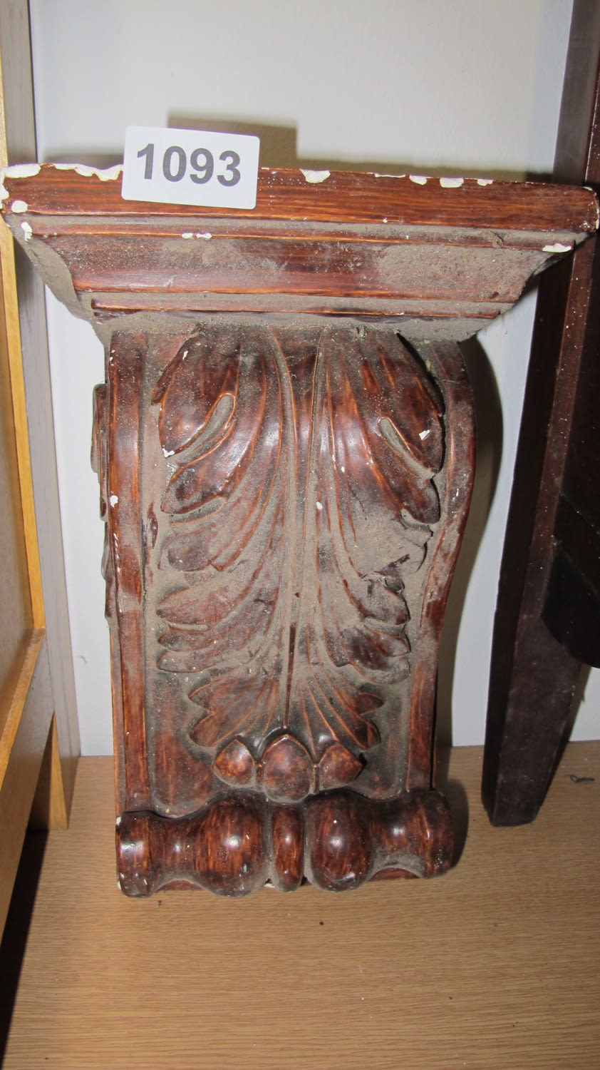 Lot 1093: plaster corbel
