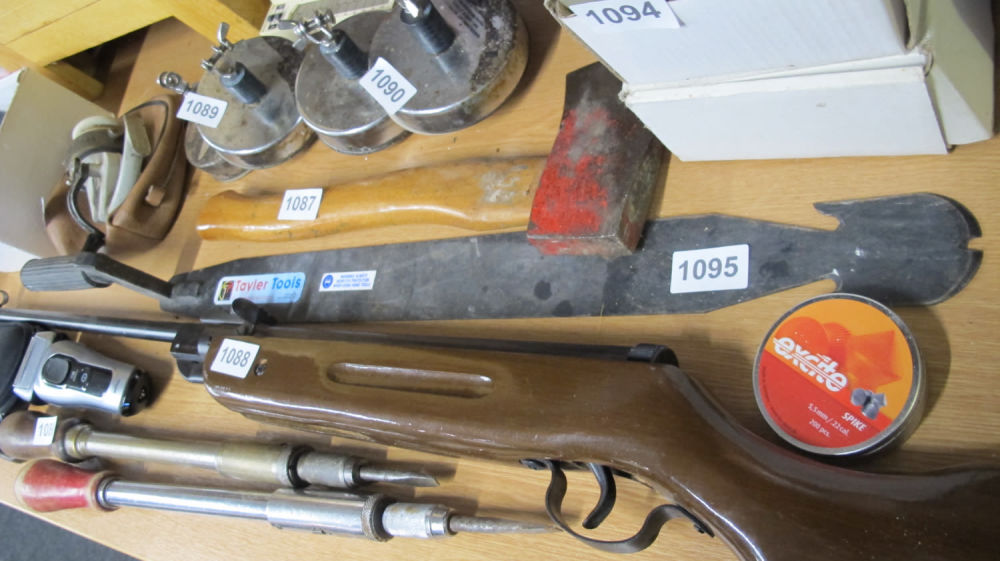Lot 1095: specialist tool