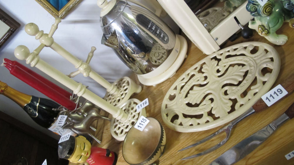 Lot 1116: cast metal kitchen stands