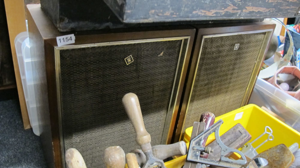 Lot 1154: large Akai speakers