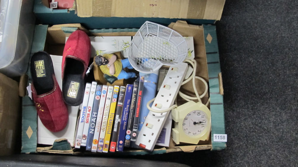 Lot 1158: Box of misc