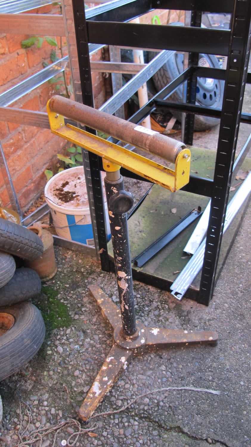 Lot 1171: saw stand