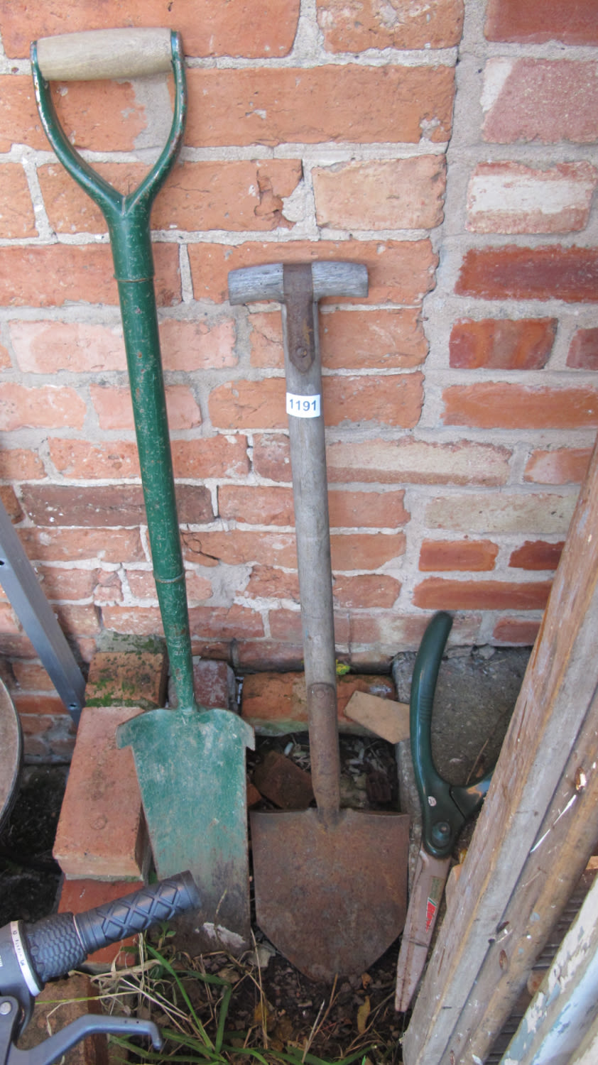 Lot 1191: garden tools