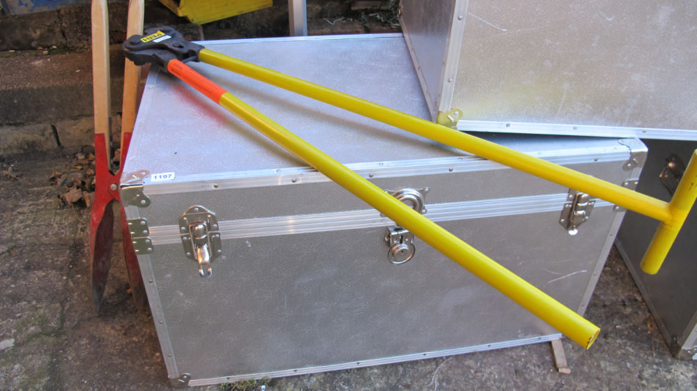Lot 1197: aluminium flight case