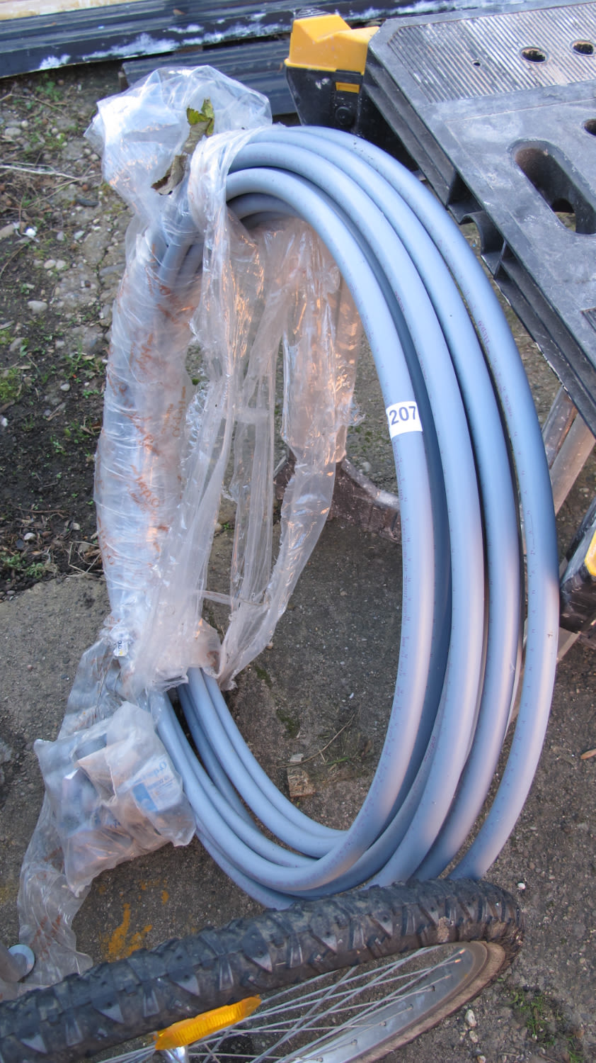 Lot 1207: piping