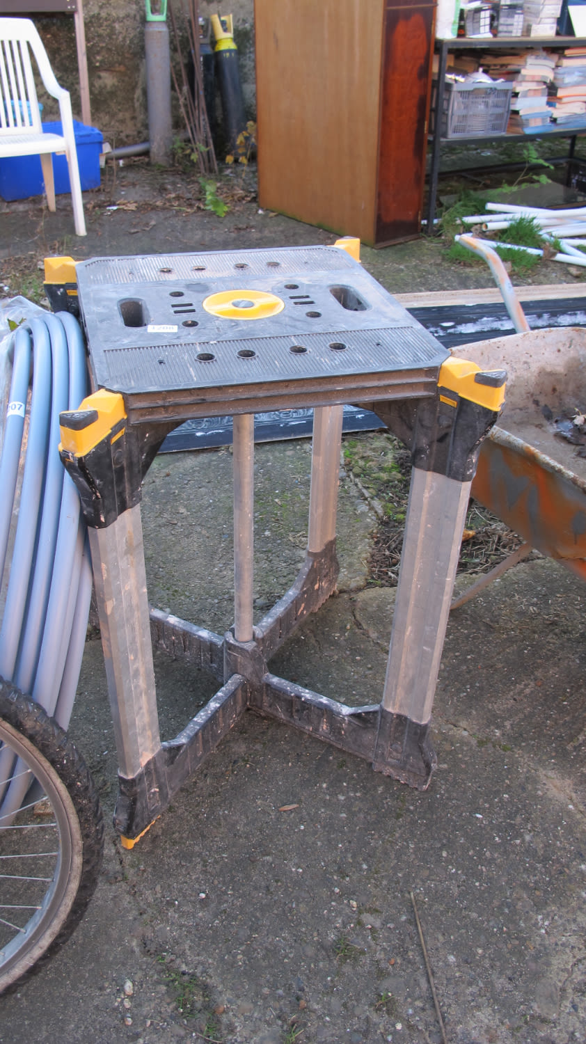 Lot 1208: work stand
