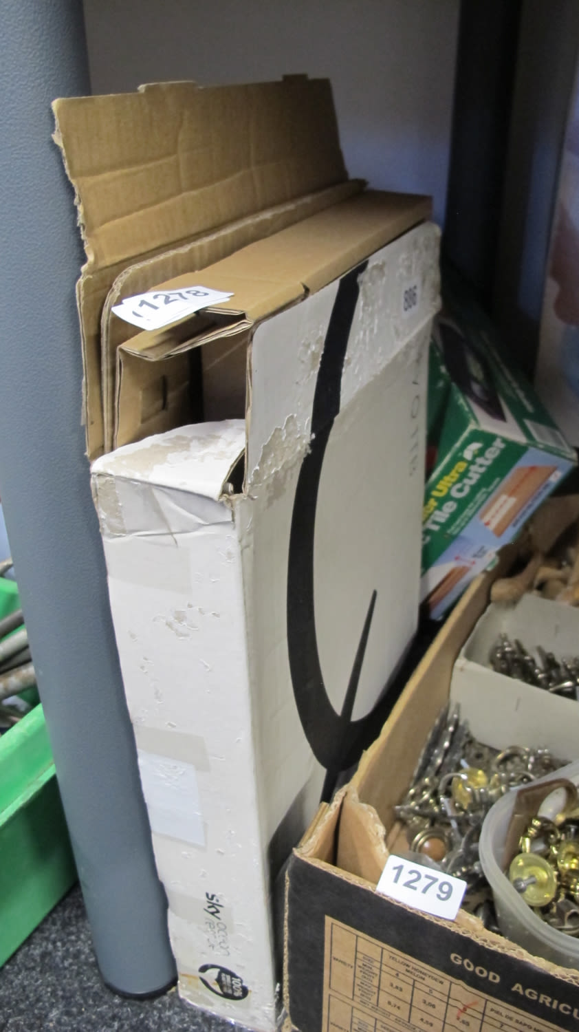 Lot 1278: Sky box