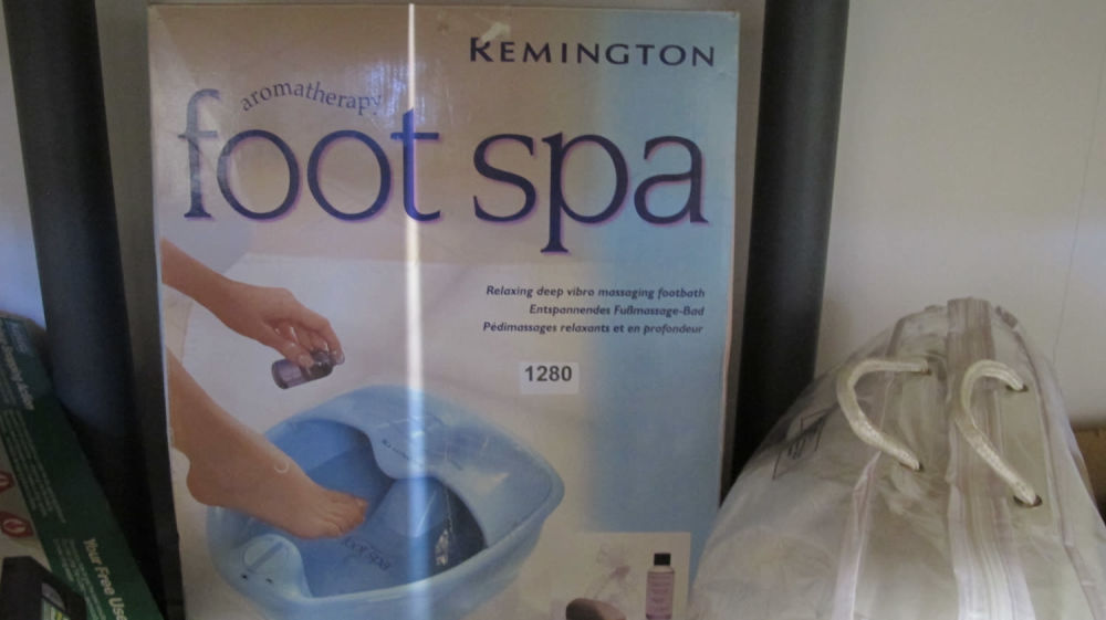 Lot 1280: foot spa