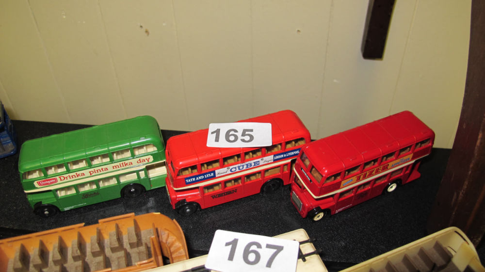 Lot 165: 3 Diecast buses