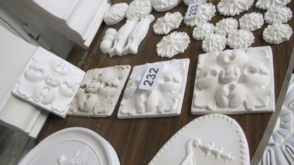 Lot 232: 4 decorative plaster mouldings