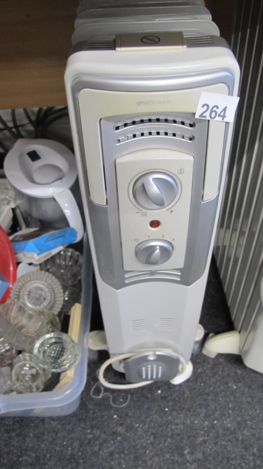 Lot 264: Electric radiator