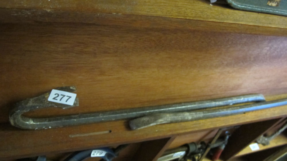 Lot 277: A crowbar