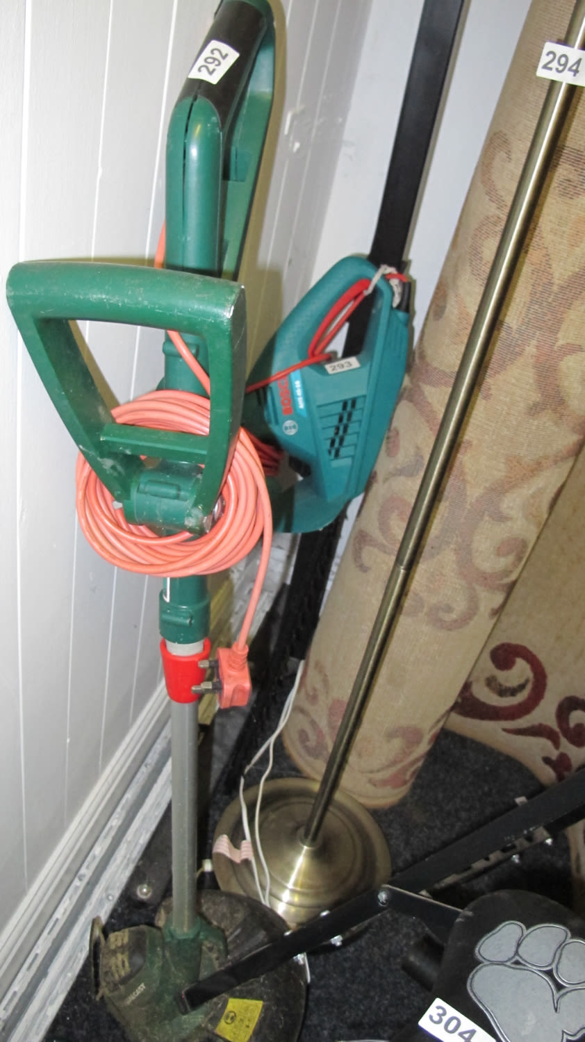 Lot 292: Electric strimmer