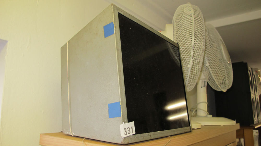 Lot 331: Darkroom safe light